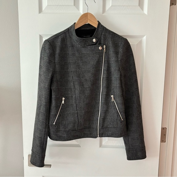 Ann Taylor Plaid Knit Moto Jacket in Gray Plaid size 6 - Picture 3 of 11